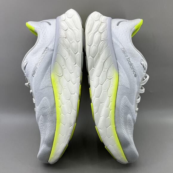 New Balance Fresh Foam More v4 Shoes Mens Size 15 EE Wide White Yellow Sneakers - Picture 6 of 8